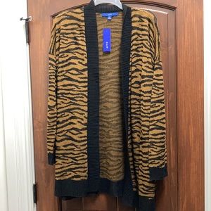 Tiger 3/4 sleeve sweater